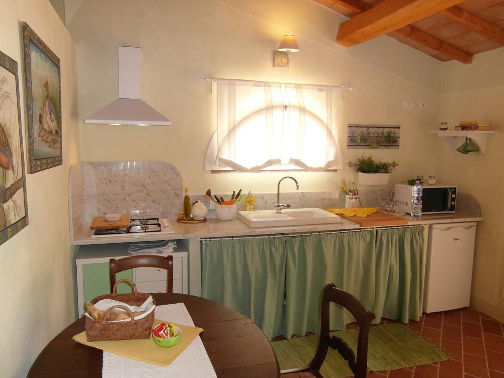 Bed And Breakfast Casa Formica Кашина Номер фото
